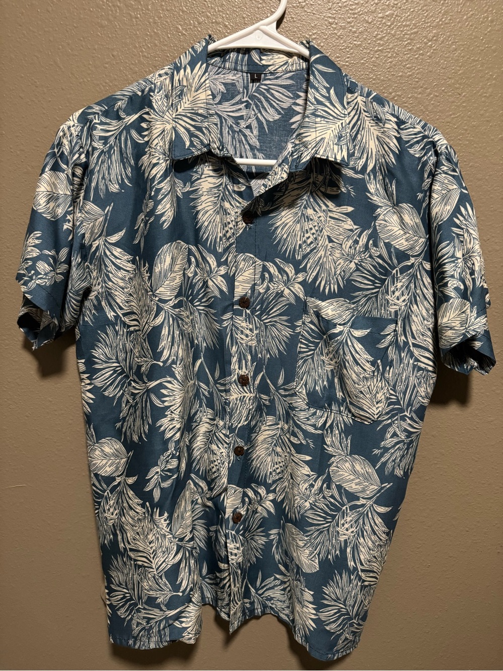 Men's Blue Tropical Print Button-Up Shirt